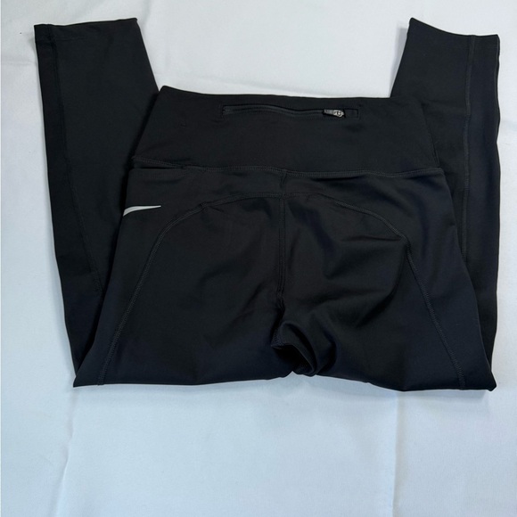 Nike Black Capris Slim Fit Pants - Picture 3 of 8